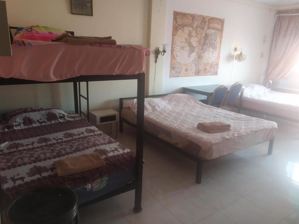 Artem'S Guesthouse Джомтьєн-Біч Екстер'єр фото
