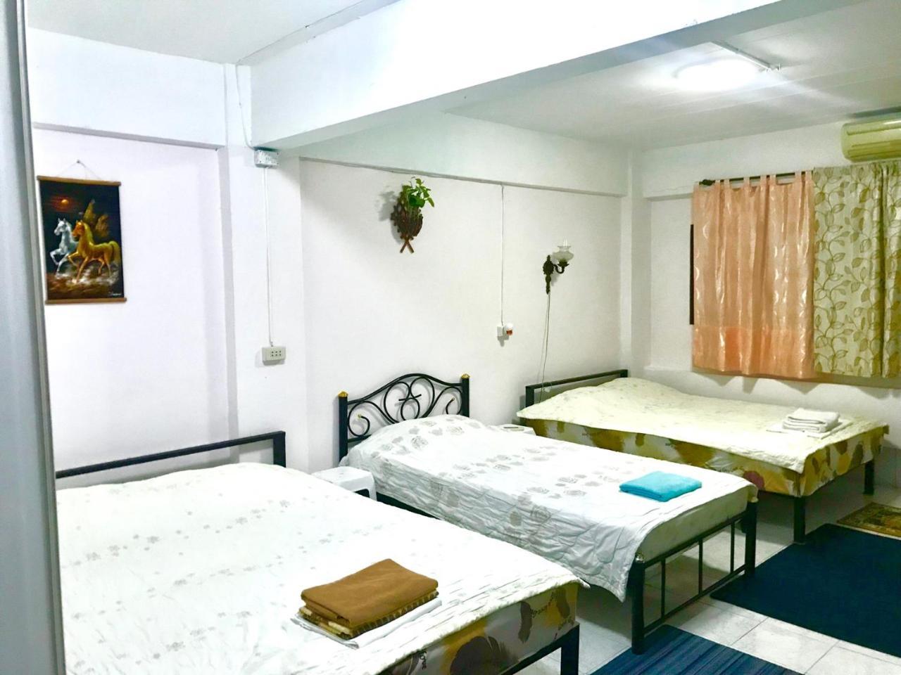 Artem'S Guesthouse Джомтьєн-Біч Екстер'єр фото