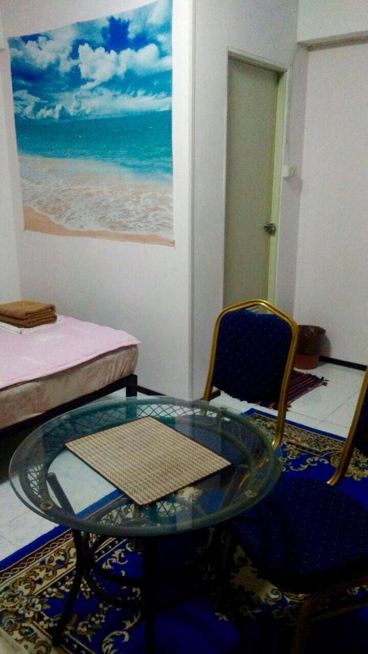 Artem'S Guesthouse Джомтьєн-Біч Екстер'єр фото